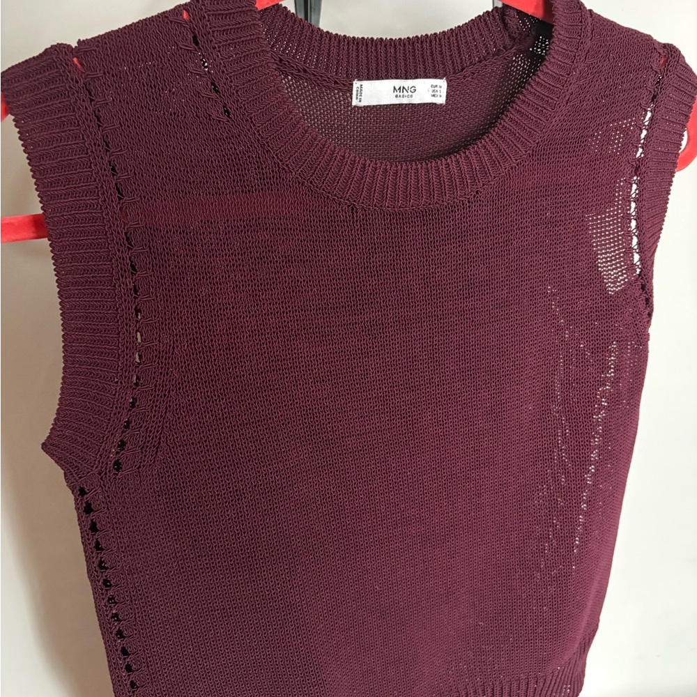 Mango Sleeveless Knit Top in Burgundy